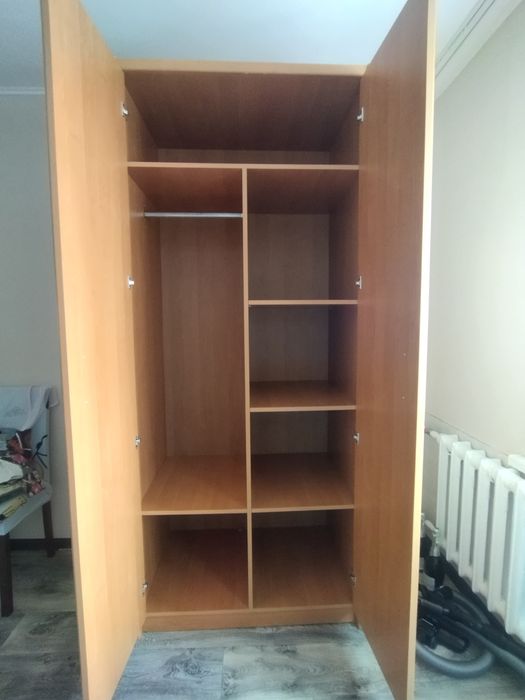 Продам шкаф для спальни