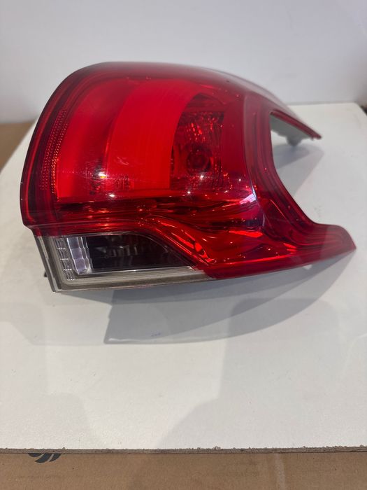 Peugeot 2008 стоп Пежо 2008