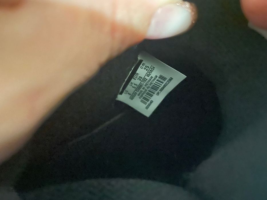 Încălțăminte NIKE Air Jordan Retro 4 nr 37  și 39