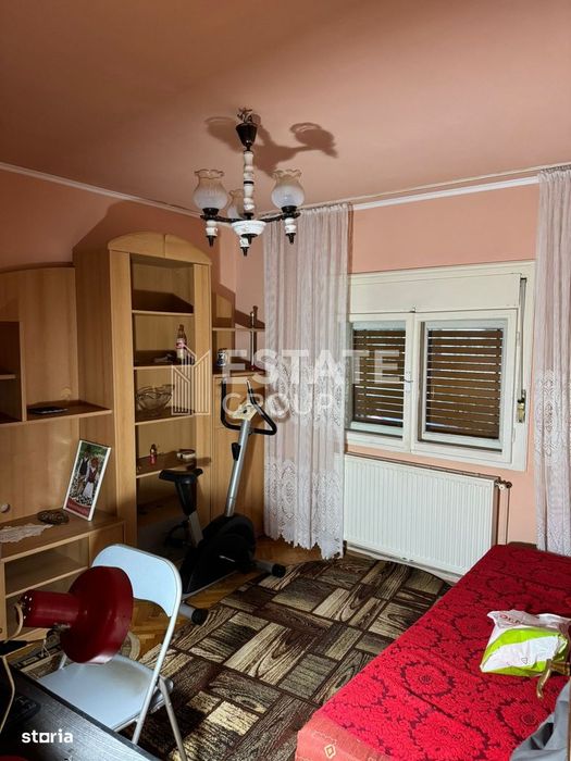 Apartament 3 camere decomandat, Girocului