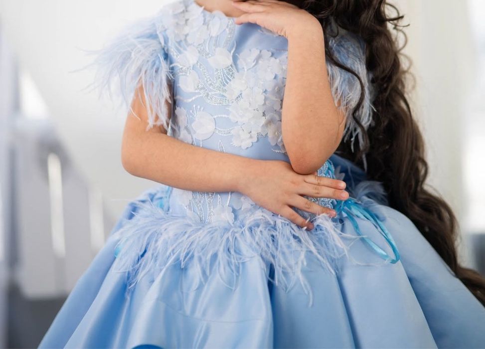 Продам платье сшито на заказ