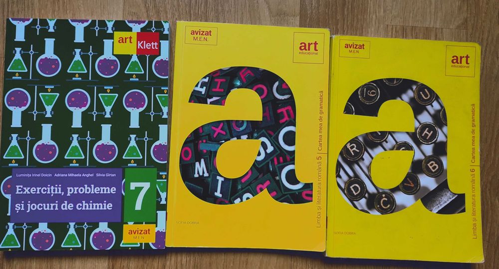 Diverse culegeri, dicționare si manuale școlare de gimnaziu