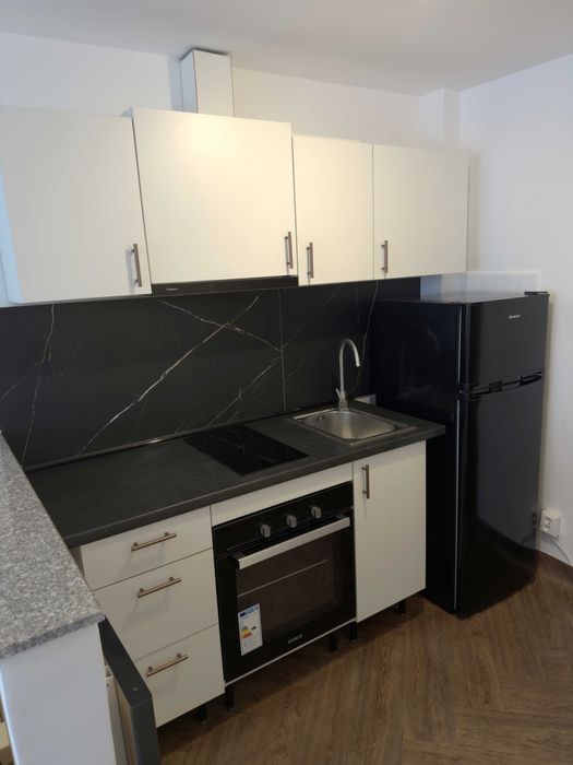 Inchiriez garsoniera zona Expo Transilvania