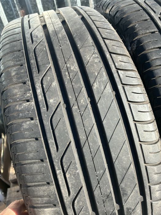 215/55/17 Бриджстоун Летни