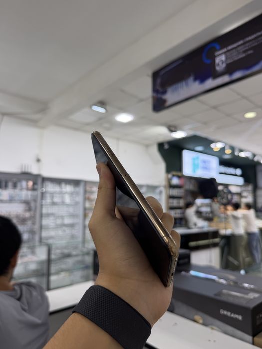 iPhone xs max 512gb срочни сотилади