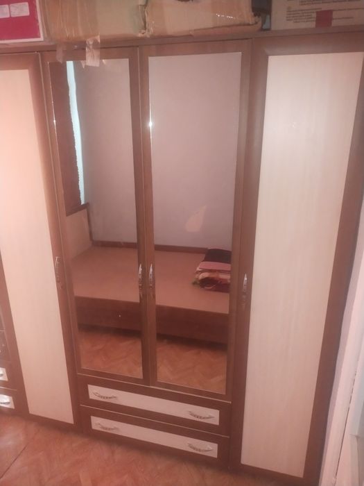 Продам спальный гарнитур