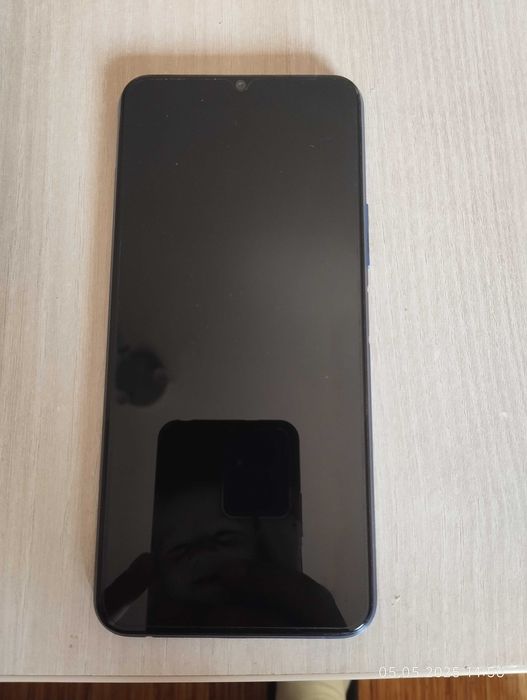 Продавам Vivo V2027