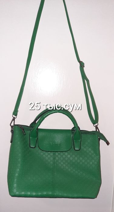 Сумка женская не кожаная, но аккуратно сделаная