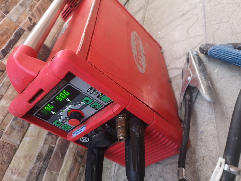 Инвенторен Електрожен Fronius Trans Tig2200 JOB Wig/DC