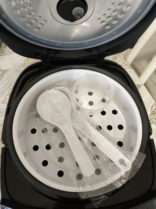 Мультиварка Maunfeld MF-1622BK