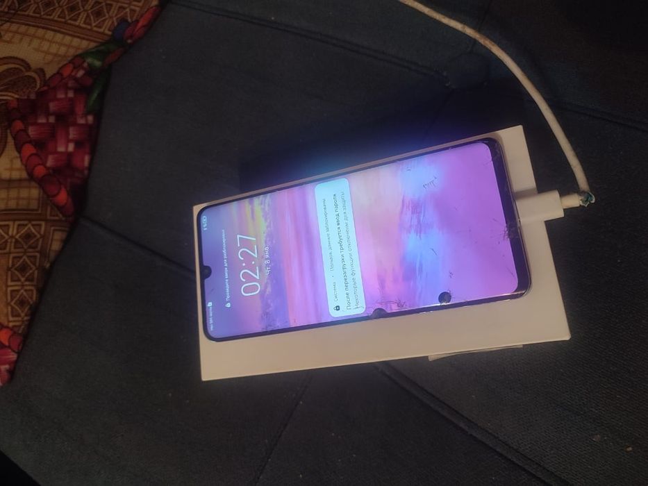 Samsung s10 5g and 3 phone