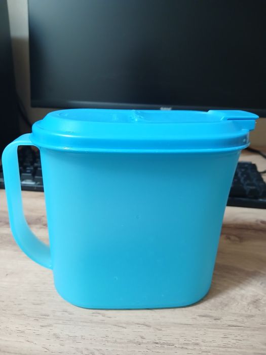 Кувшин Tupperware