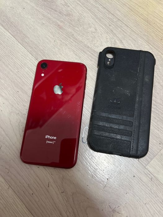 Продам айфон хр с коробкой