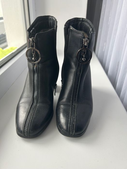 Ботинки кожаные женские