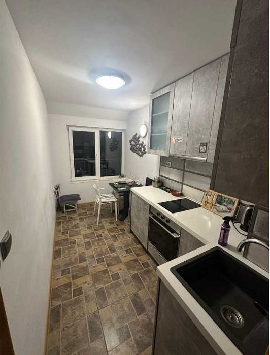 Дава се под наем Двустаен апартамент в Варна, Център - 45 кв.м за 598.23 € - Снимка #3