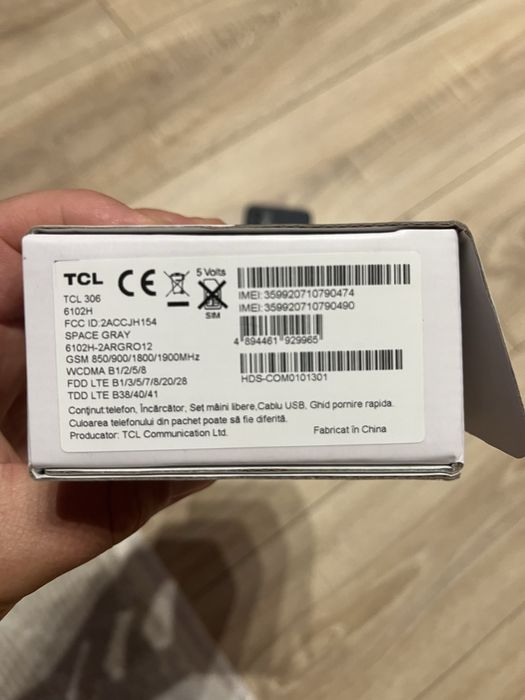 Telefon TCL 306