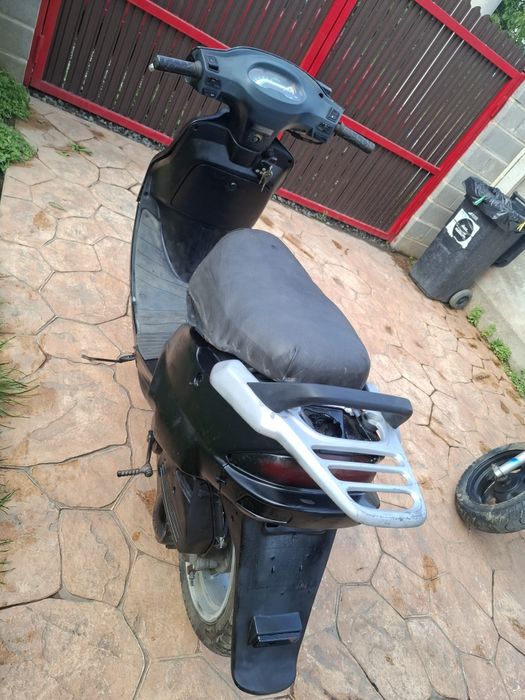 Vând scuter kymco de 49 cm fără acte
