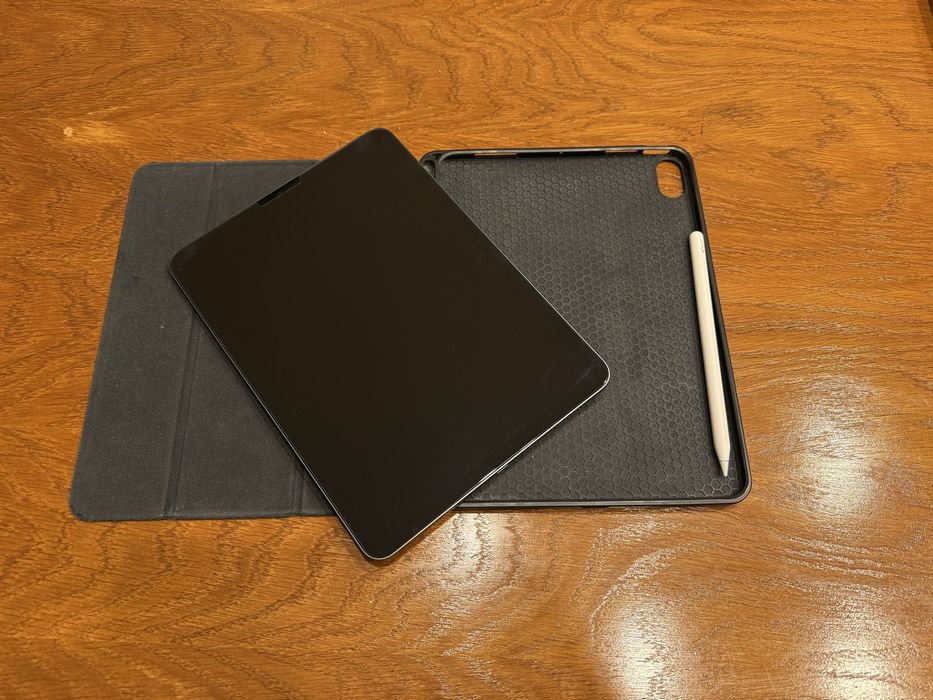 Ipad air m1 de 11 inch in stare perfecta de functionare