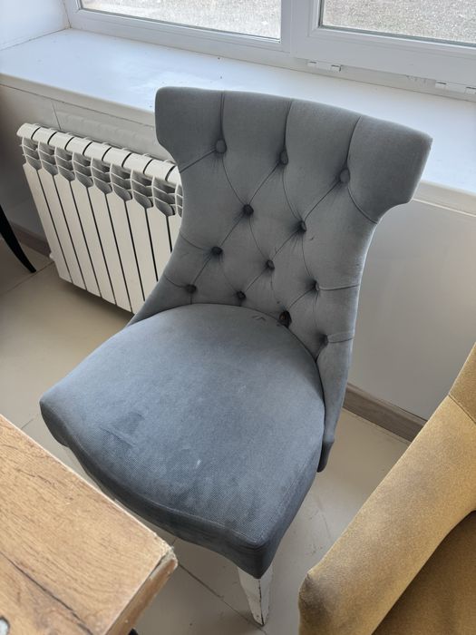 продам стулья и столы