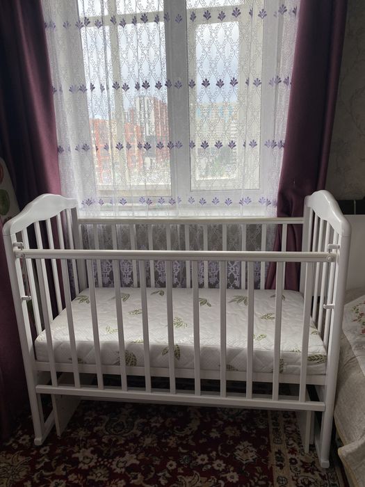 Детская кроватка