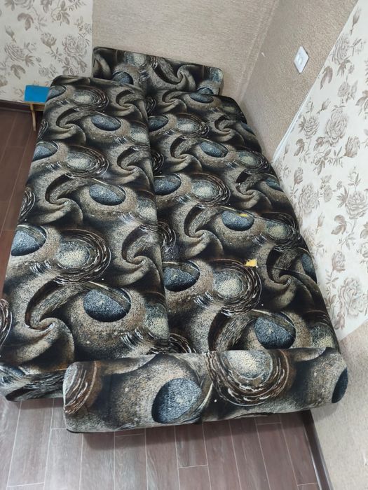 Мебель даром отдам