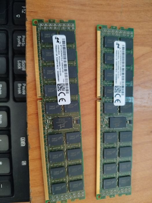 Оперативная память ddr 3  серверная по 32 Гб   две штуки