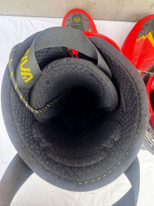 Clapari ski schi tura skimo La Sportiva Sideral Carve marime EUR:46 Mondo:30.0 Flex:90 last:102.5
