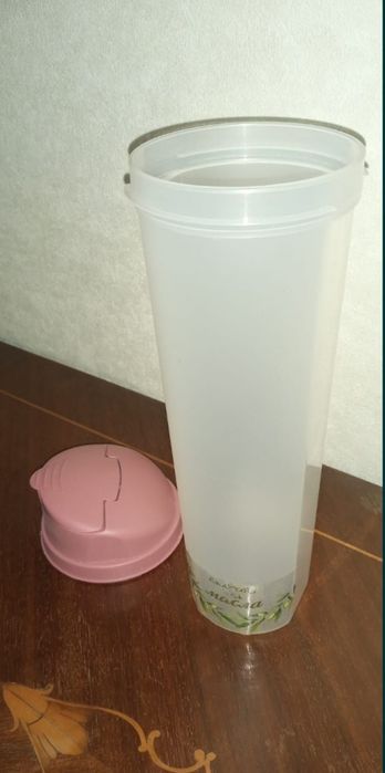 контейнеры пластиковые б/у