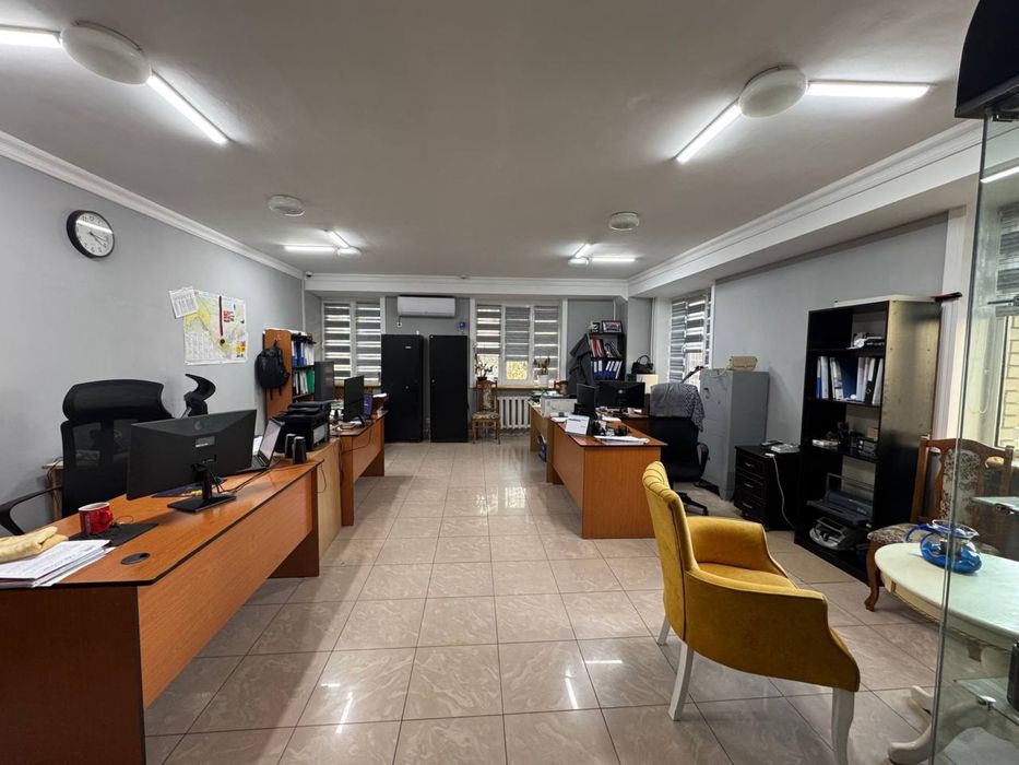 Продаётся коммерческое помещение дархан