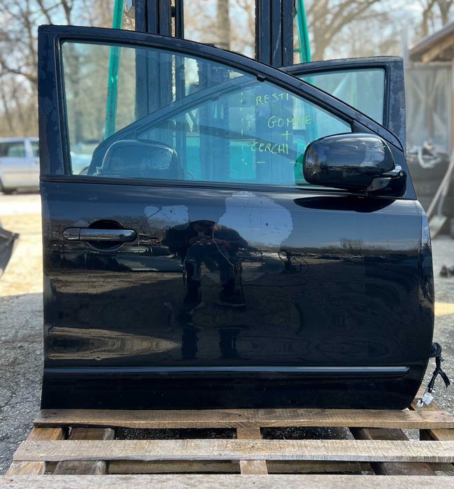 Предна врата за Nissan Note / Нисан Ноут 2012г