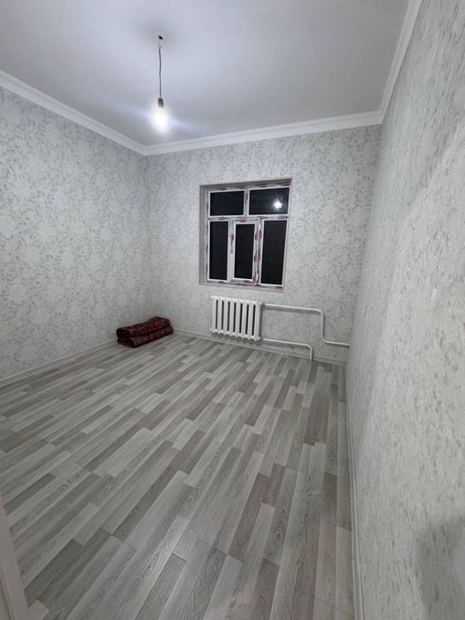 Продается сергели 4 возле метро