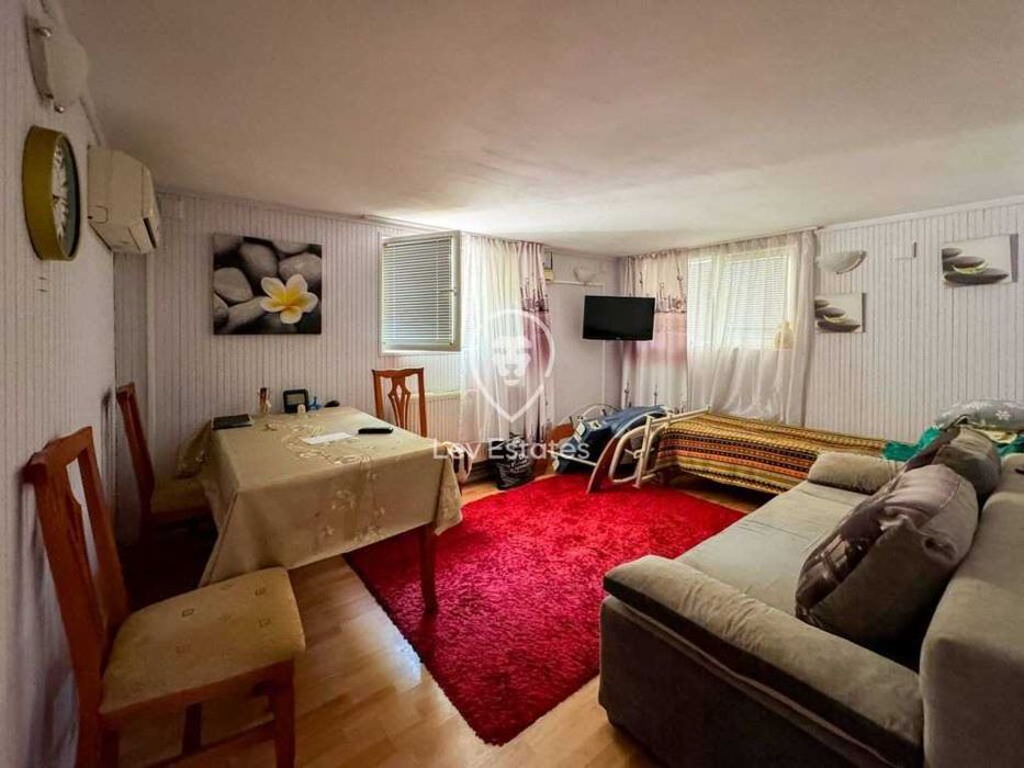 Продава се Къща в Камено - 188 кв.м за 1064 €/кв.м - Снимка #20