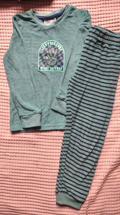 pijama catifea prosop 4 - 5 ani