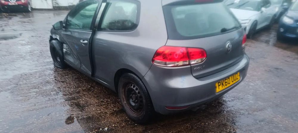 Dezmembrari / Dezmembrez VW Golf 6 (5K1) 1.4 TSI CAXA cutie viteze manuala cod culoare LA7T