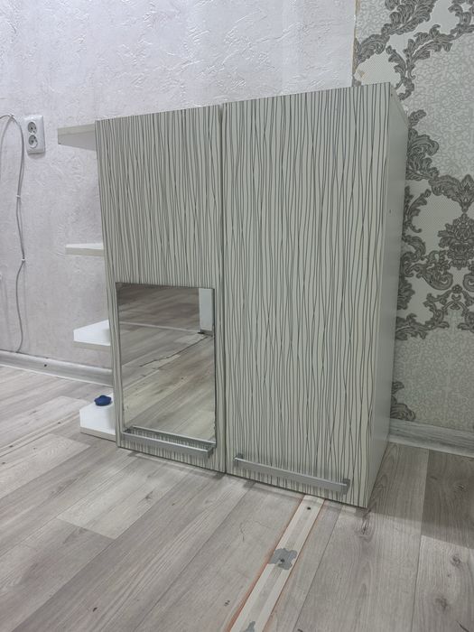 Шкафчик для ванной комнаты