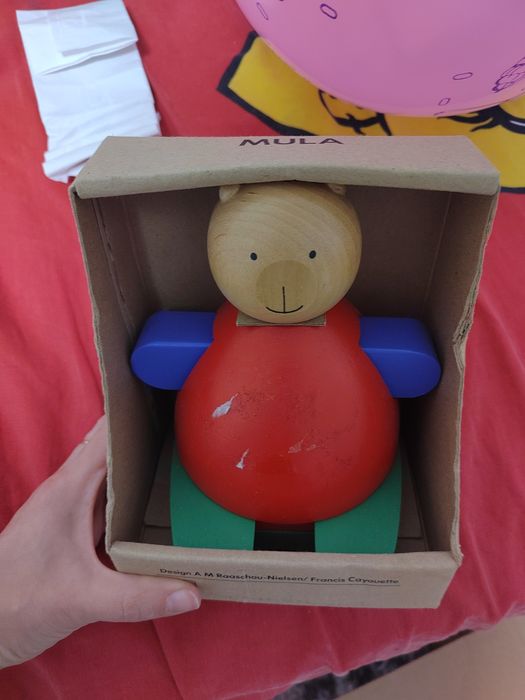 Дървени играчки, работилница с инструмени