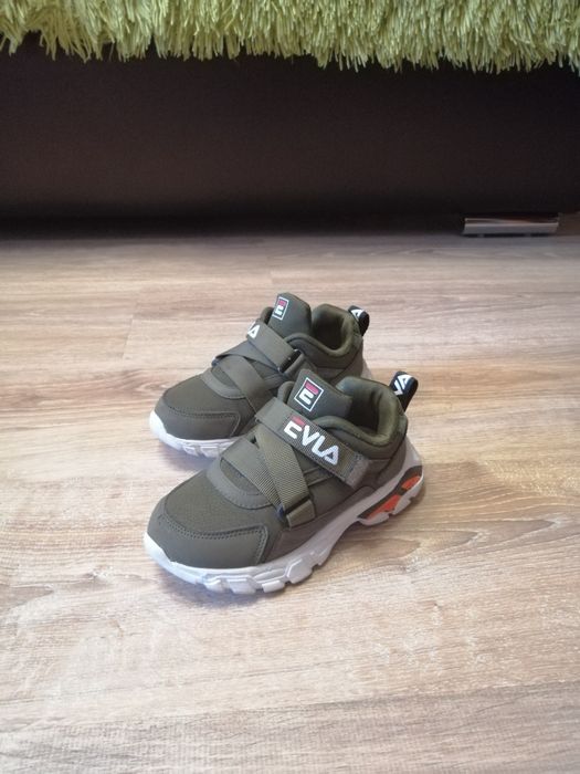 Кроссовки 31 размер.