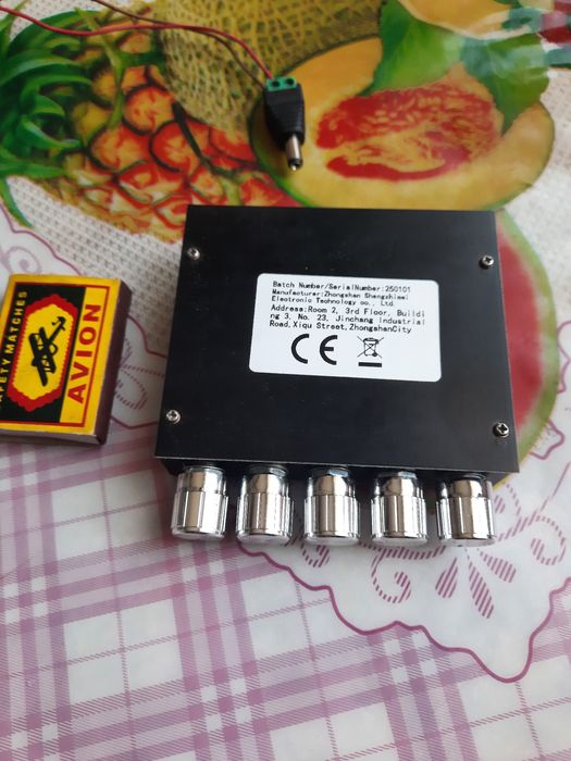 Усилитель 2+1 на12-24в