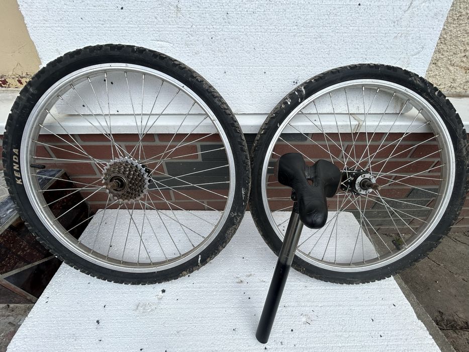Vand piese pentru bicicleta (DESCRIERE)
