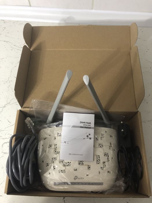 PSP Sony E1004 madel va Wi Fi router internet sotilad