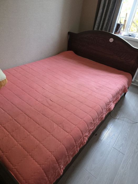 Продается кровать в хорошем состоянии