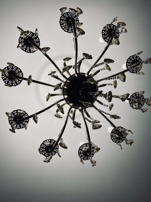 Люстра+подарок сатылады