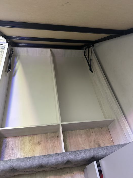 Диван,Кроват………..