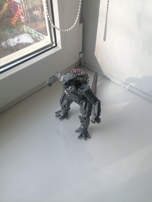 Продаётся меха годзилла