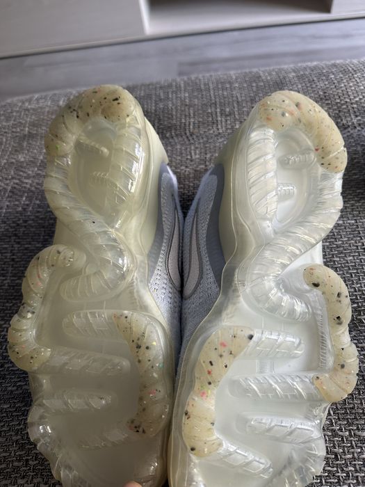 Adidasi Nike vapormax