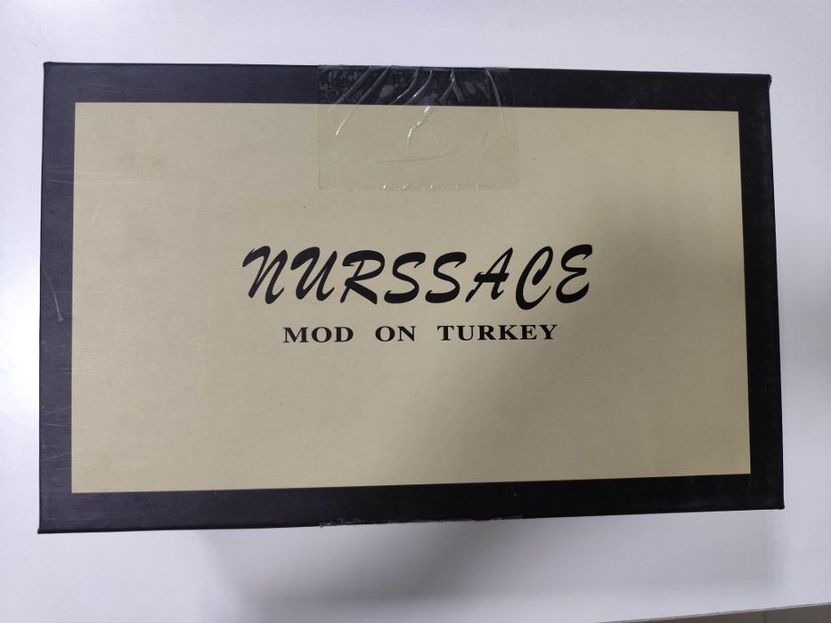 Продам новые черные туфли