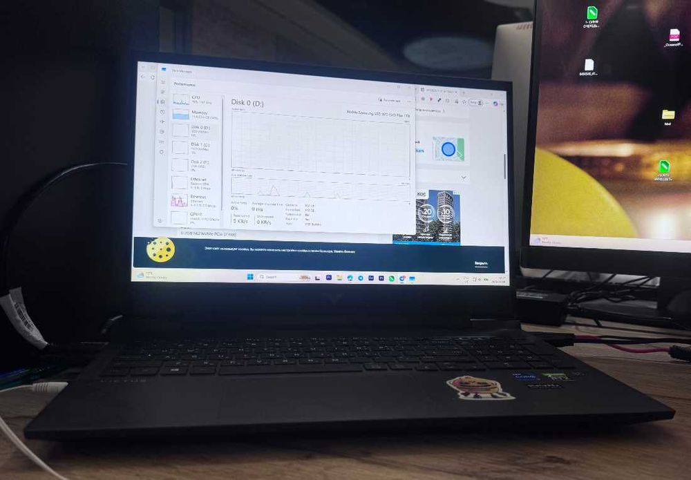 HP Victus i7/24 гб ОЗУ