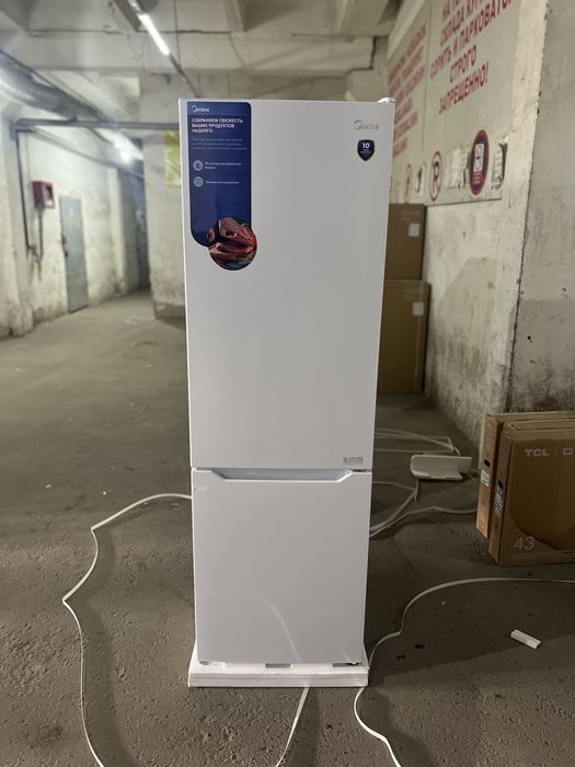 Холодильник Midea 424 01 H   No Frost 2024