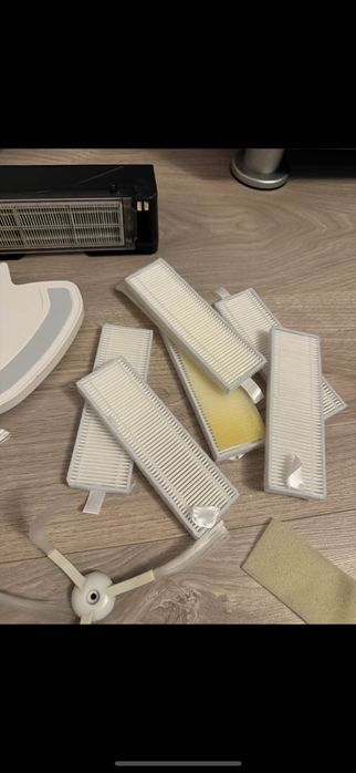 Robot aspirator Xiaomi Mi Vacuum-Mop pro + acc noi :550 ron- impecabil