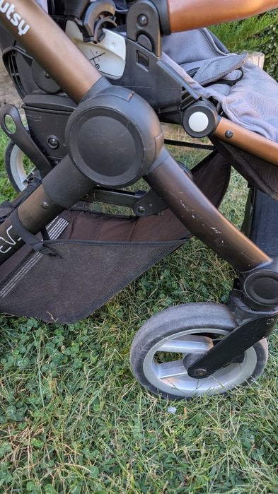 Бебешка количка Mutsy Evo Urban с два коша